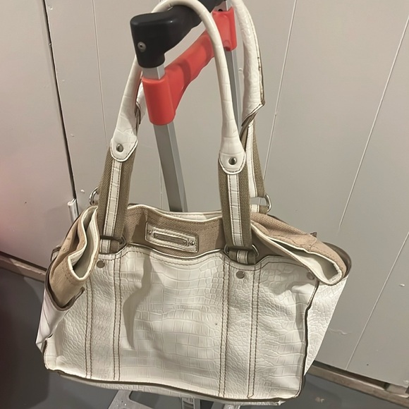 Nine West Handbags - Nine West purse